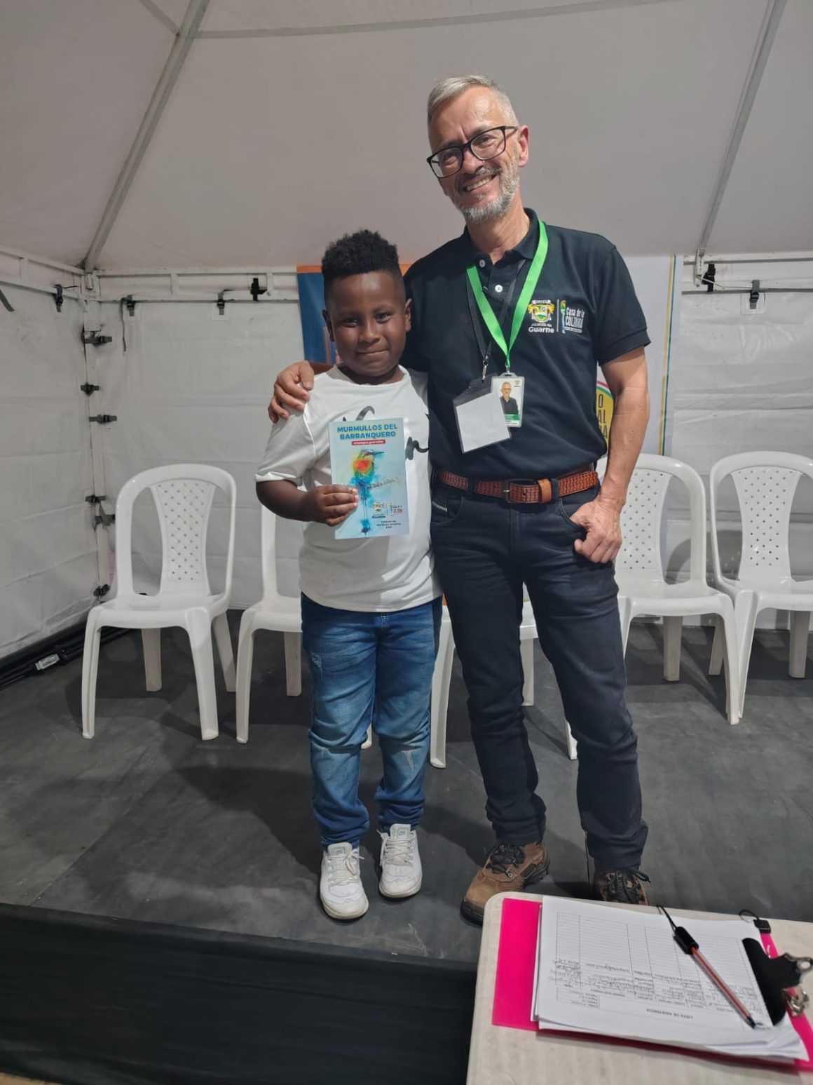 Niños de la Institución Educativa Rural Toldas Brillan en Talleres de Literatura
